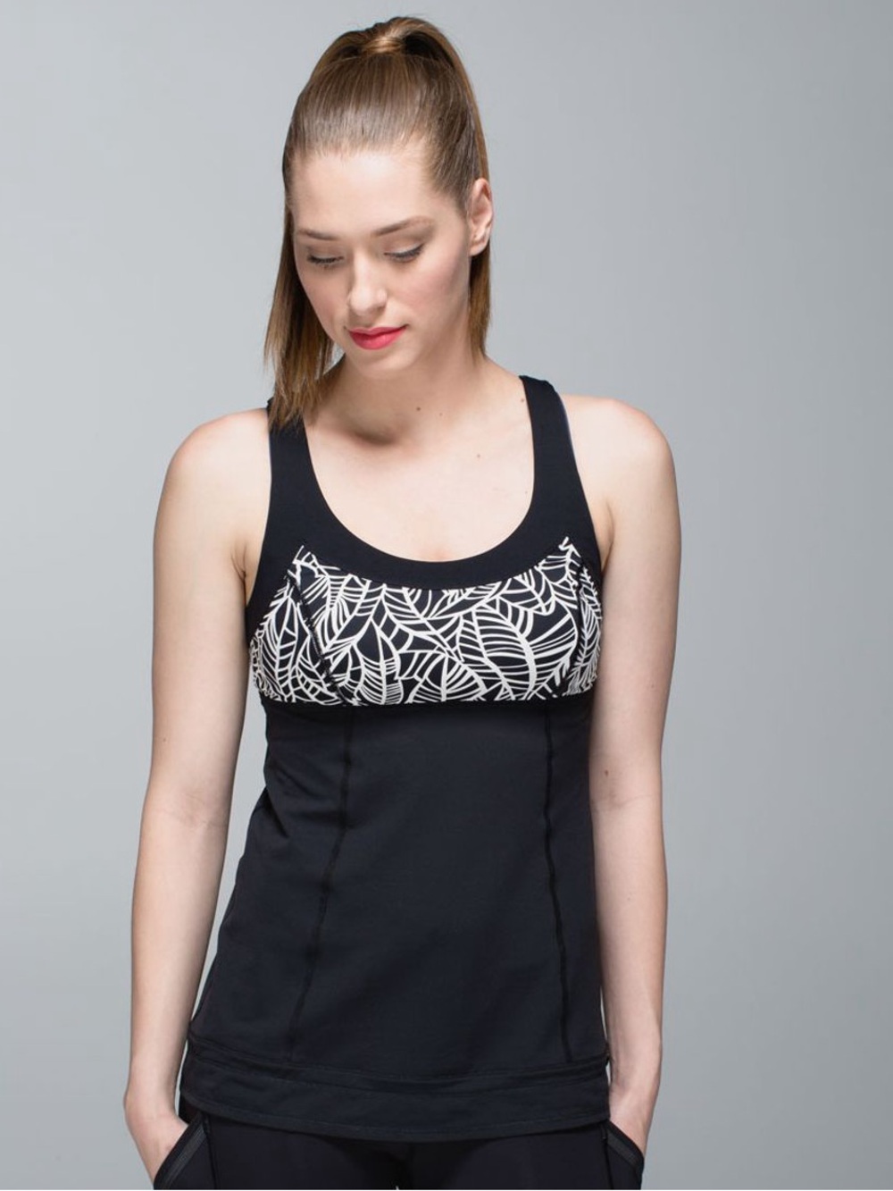 Lululemon Run: Ta Ta Topper